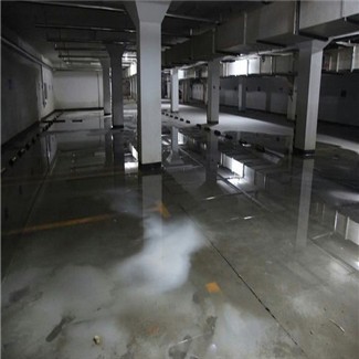 大型地下车库渗漏水维修施工.jpg